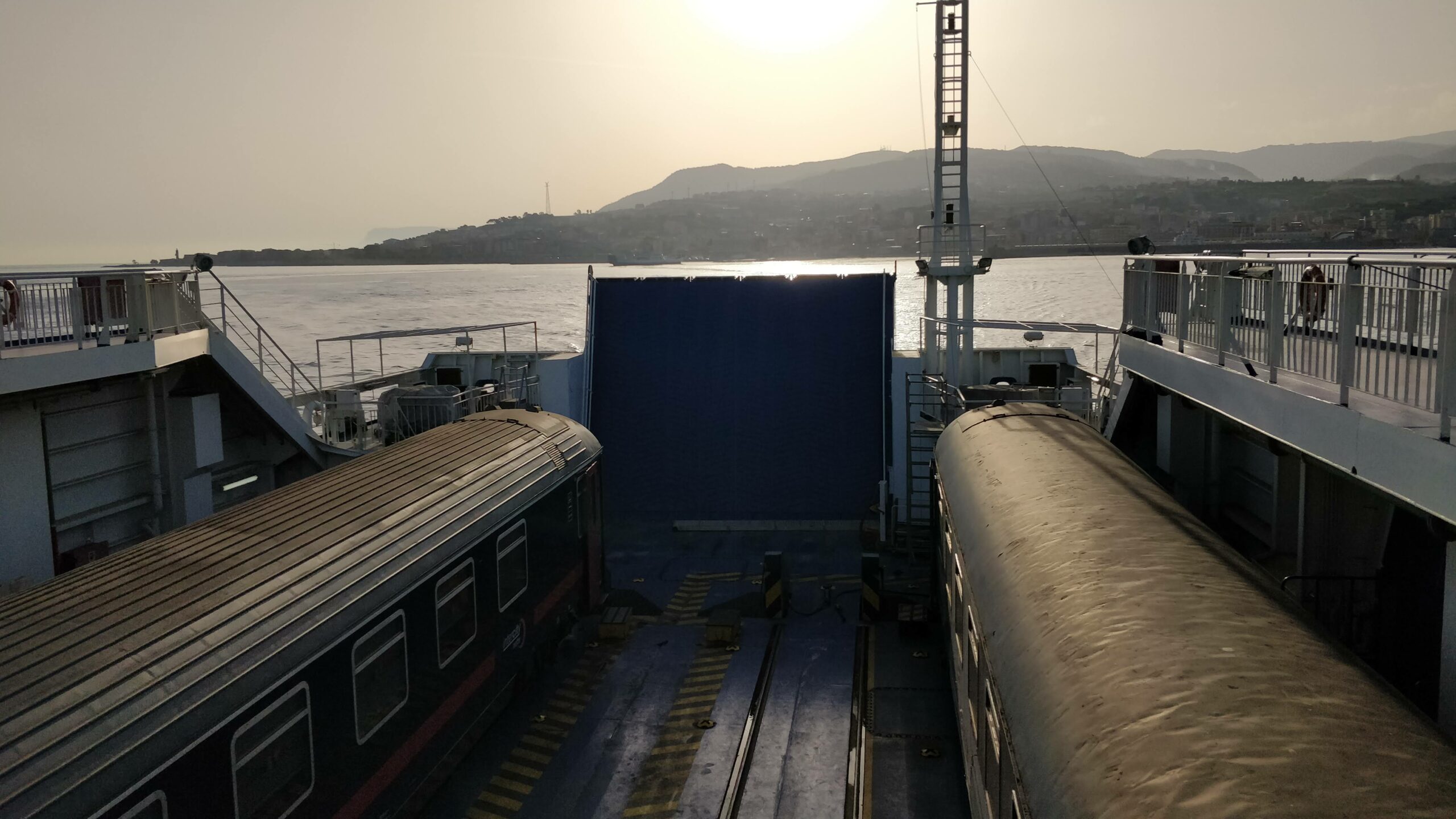 Train de nuit sur un ferry : voyage de Rome à Palerme - loukian.net